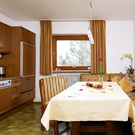Alpenbasis - Retro Mountain Stay *