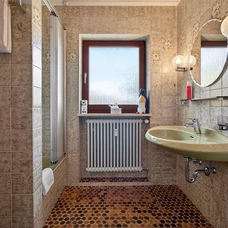 Alpenbasis - Retro Mountain Stay